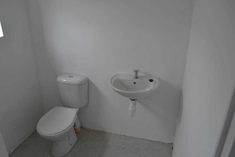 To Let Commercial Property for Rent in Rivergate Western Cape